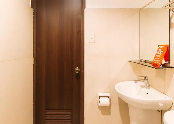 Reddoorz @ Venetian 2* 马尼拉