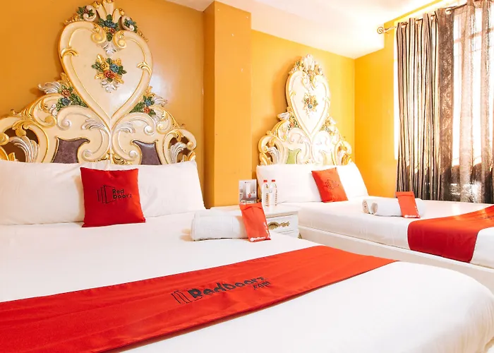 Reddoorz @ Venetian Hotel 2*