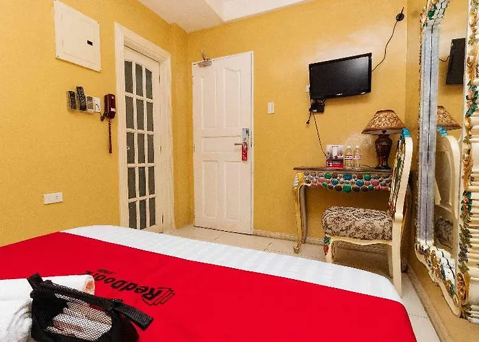 Reddoorz @ Venetian Manila